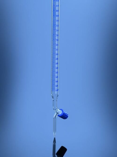Burettes with PTFE needle valve stopcock in Schellbach stripe