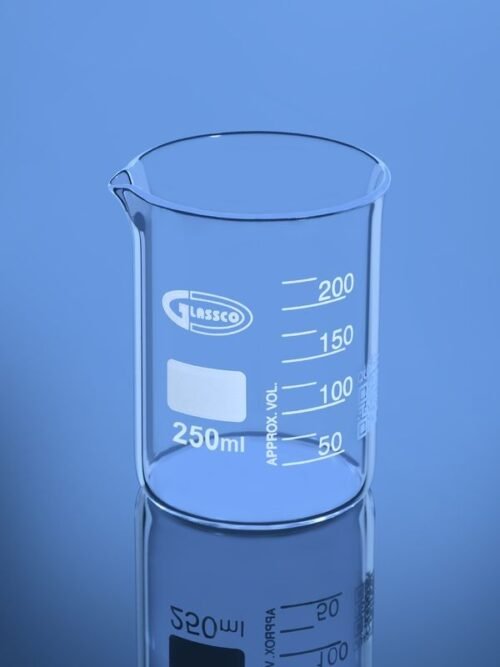Beaker Low Form with Spout Quartzware